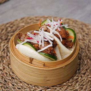 Crispy Chicken bao