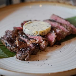 Ribeye argentina teppan cu unt cu trufe