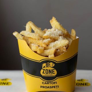 Cartofi pai proaspeți cu parmezan și usturoi