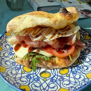 Baciata Crudo Tartufata