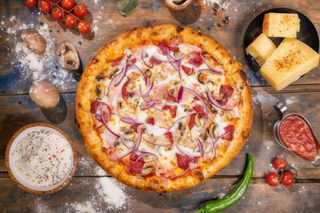 Pizza Taraneasca Ø32cm