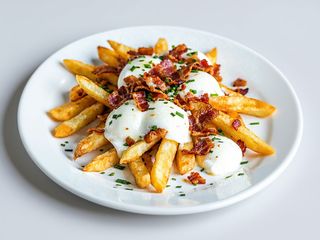 Cartofi cu mozzarella si bacon