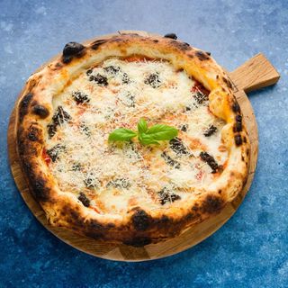 Pizza Tartufo Napoletano Ø 30cm