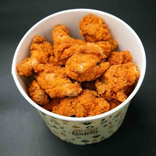 Bucket 15 Aripioare Picante/Nepicante