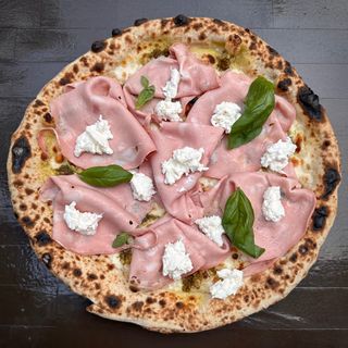 Pizza N Mortadella & Burrata