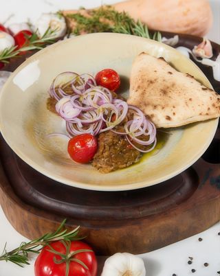 Zacusca cu peste cu turta calda