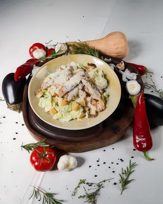 Salata caesar