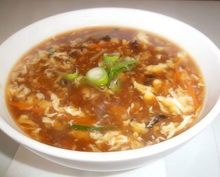 Supa acru picanta de pui