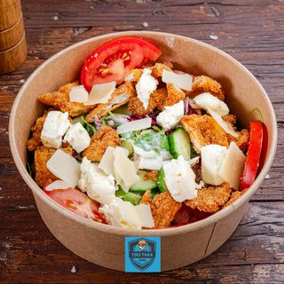 Salată Șnițel Pui