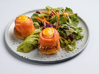 Salmon Benedict