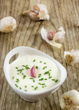 Sos de usturoi