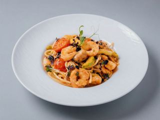 Spaghete cu creveti si midii
