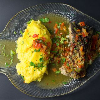 Saramura de crap cu mamaliga