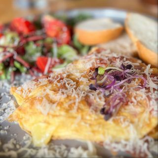 Ham and cheese omlette