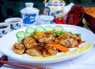 114. Pește cubic aromat dulce-iute