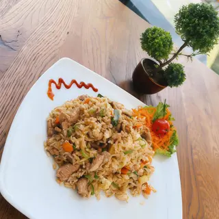 Orez la wok cu vita