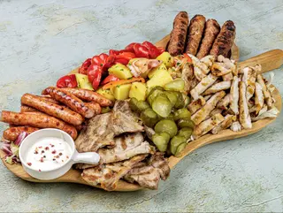 PLATOUL BUCATARULUI (4-6pers.)