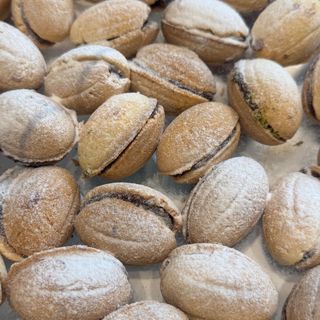 Nuci ( 3 buc/portie)