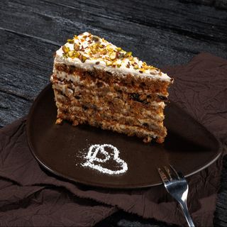 Tarta cu morcov si crema de portocala