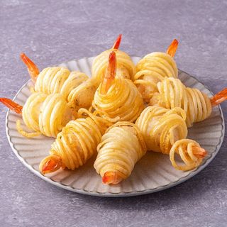 Creveți în crustă de cartofi