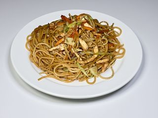 Spaghete cu legume