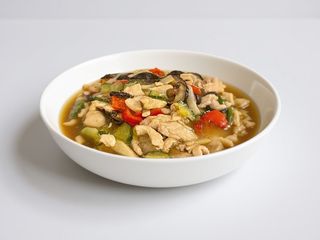 Porc cu ciuperci chinezești și bambus