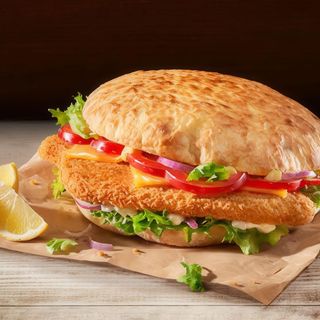 Sandwich Snițel cu pui