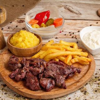 Meniu Pastramă de Oaie