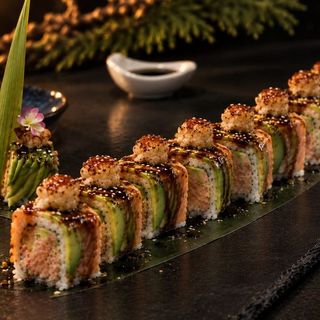 Crazy dragon roll