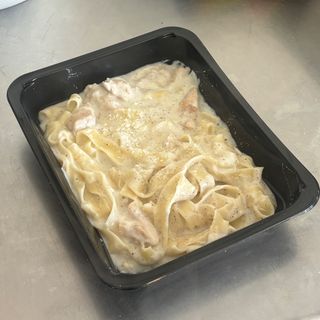Tagliatelle cu pui