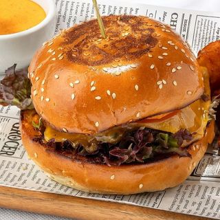 Cheeseburger Black Angus