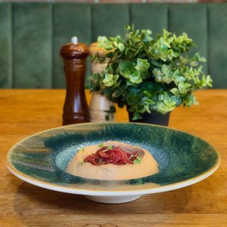  Pate de casa si ceapa caramelizata