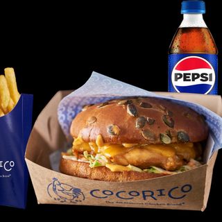 Meniu Cheeseburger cu pulpă de pui Cocorico