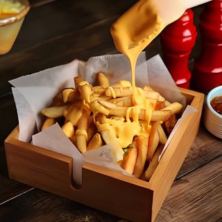 PORȚIE MARE CARTOFI CU CHEDDAR