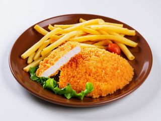 Meniu șnițel chiflă pui