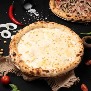 Pizza Quattro Formaggi  Ø32cm