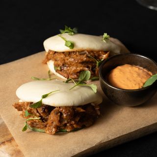 Bao buns cu carne gătită lent