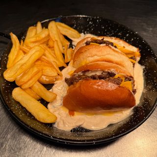 SMASHED TRUFFLE BURGER | 550GR / 1563KCAL |