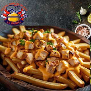 Cartofii nepotului cu sos de branzeturi si snitel