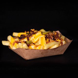 Cartofi prăjiți cu cheddar si bacon 