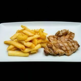 PM Pulpa pui dezosata(100g) cu  cartofi pai(150g) - 250g