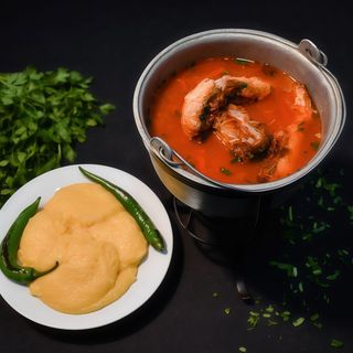 SARAMURA DE PESTE 2 persoane - crap(300g) cu mamaliguta(900g) si ardei iute - 1700g