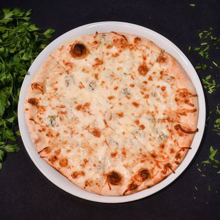 Pizza Quattro Formaggi 