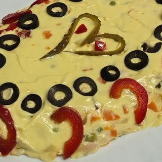 SALATĂ DE BOEUF. ( Precomandă 2 ore. )