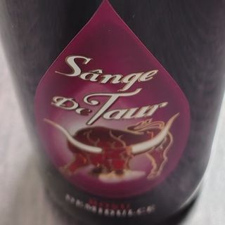 VIN SÂNGE DE TAUR