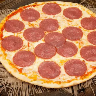 Pizza Family Salame Milano