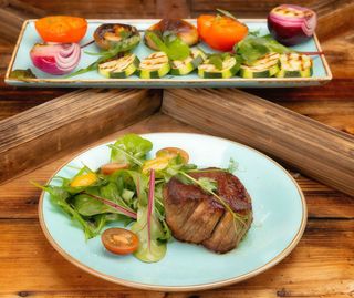 Mușchi de vită la grătar cu sos