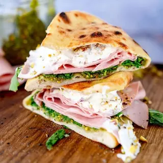 Panuozzo Mortadella (370g)