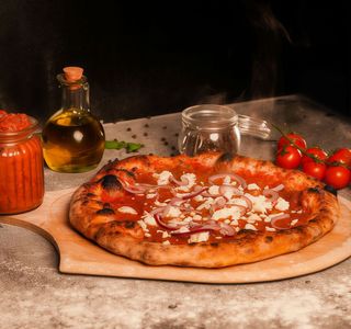 Pizza Gourmet cu zacusca Ø 30cm