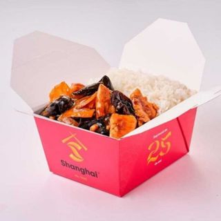 Pui cu bambus si ciuperci "urechi de lemn"